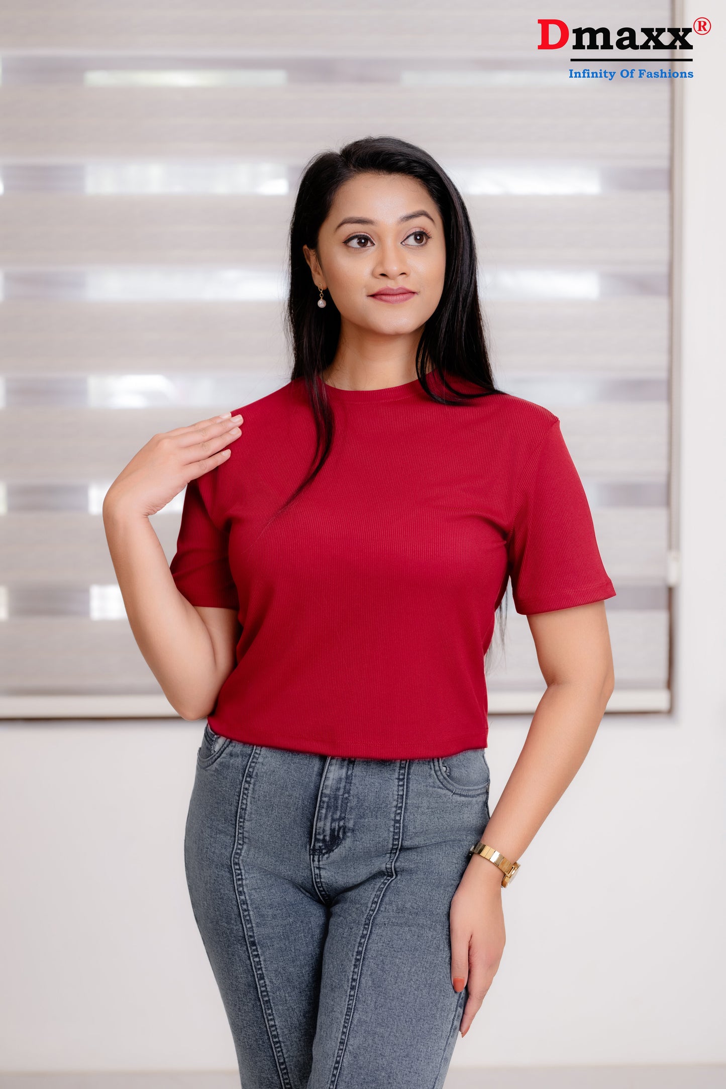 Becky Round Neck T-Shirt 💫🌹