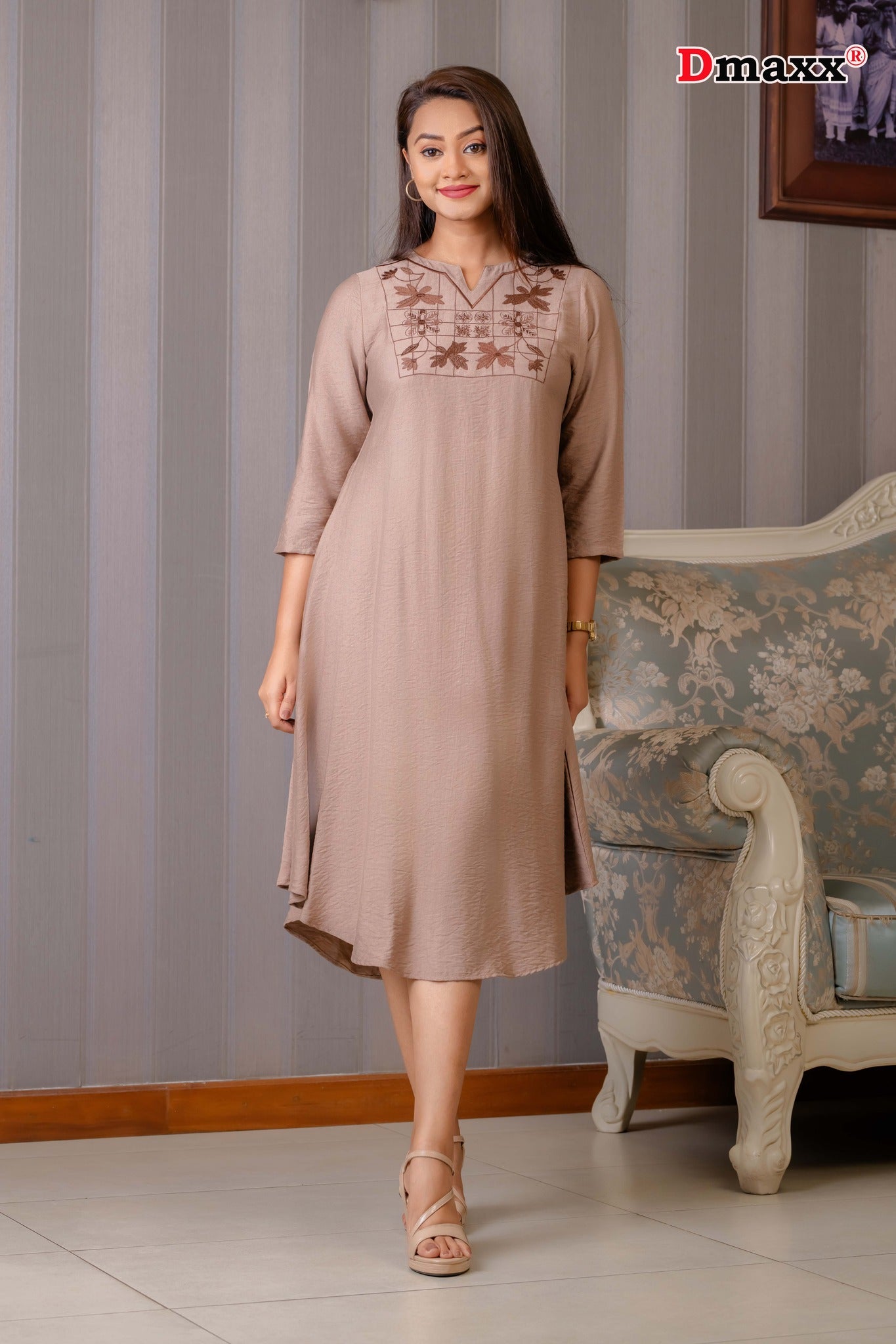 Floral Embroidered Dress 🏵🤎